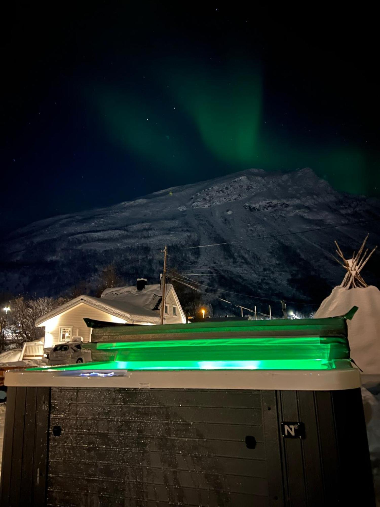 Alpan Apartments, Lyngenfjord Olderdalen Exteriér fotografie